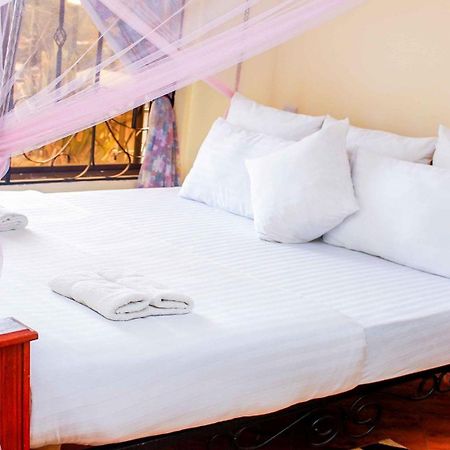 Bright Star Hotel Аруша Екстер'єр фото