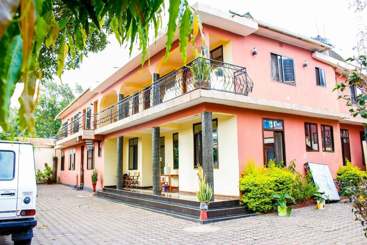 Bright Star Hotel Аруша Екстер'єр фото