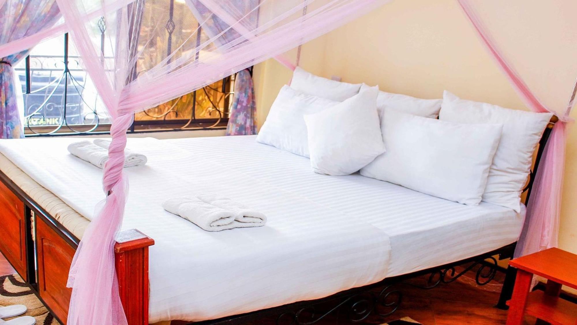 Bright Star Hotel Аруша Екстер'єр фото